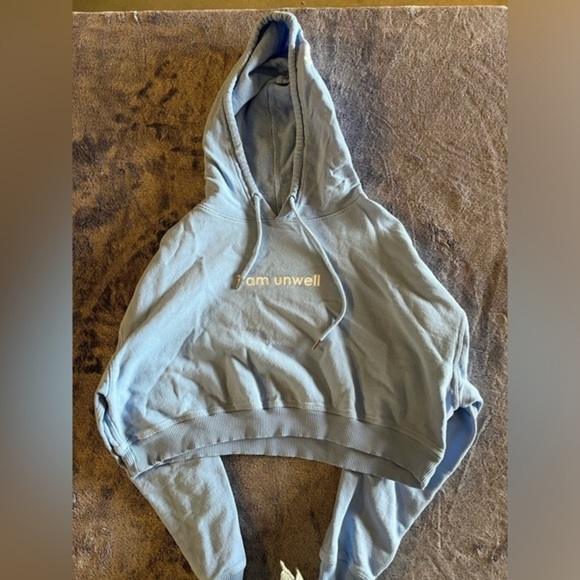 Barstool Chicks Tops - Barstool Chicks Light Blue “I Am Unwell” Cropped Hoodie Size S